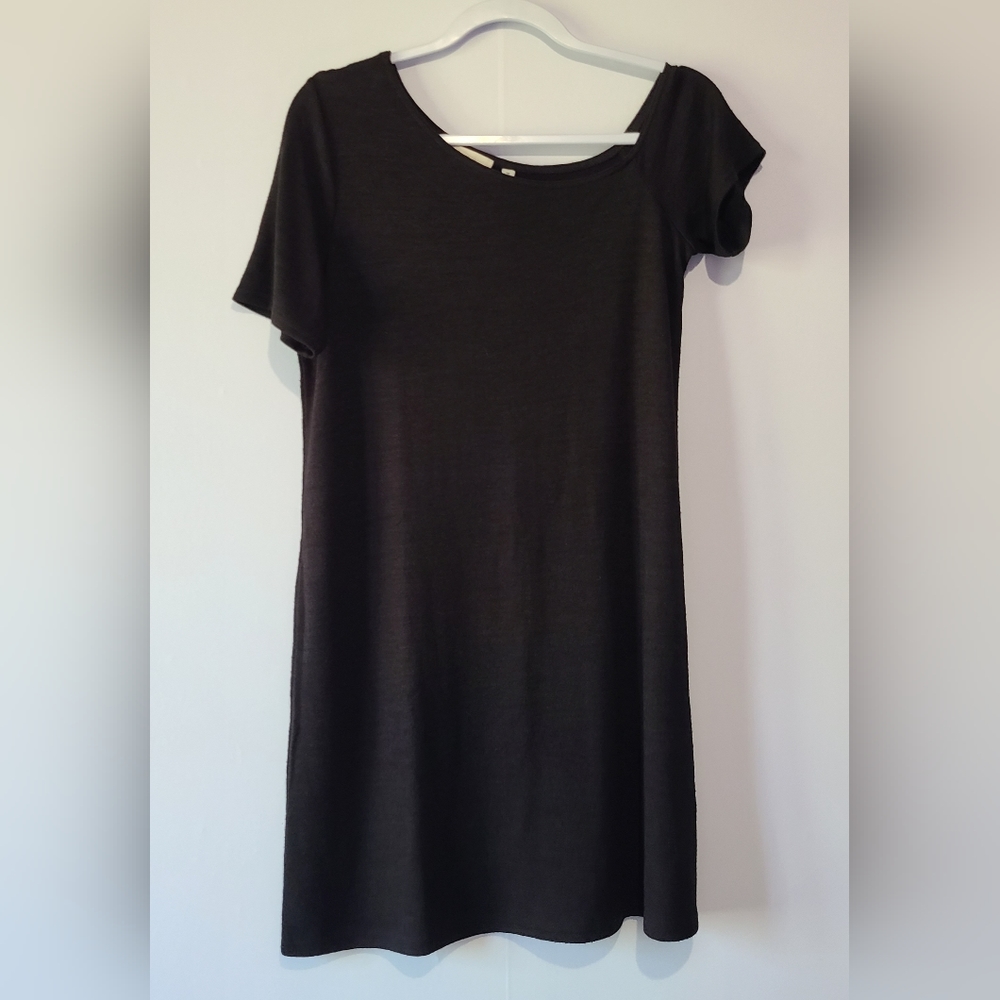 Wilfred Free Aritzia Cynda  midi dress, Sz M (PTP 18")